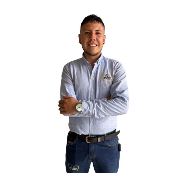 Cristian Benavides — Jefe Punto de Venta Ingealuminios